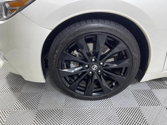 used 2018 Nissan Maxima car, priced at $19,591