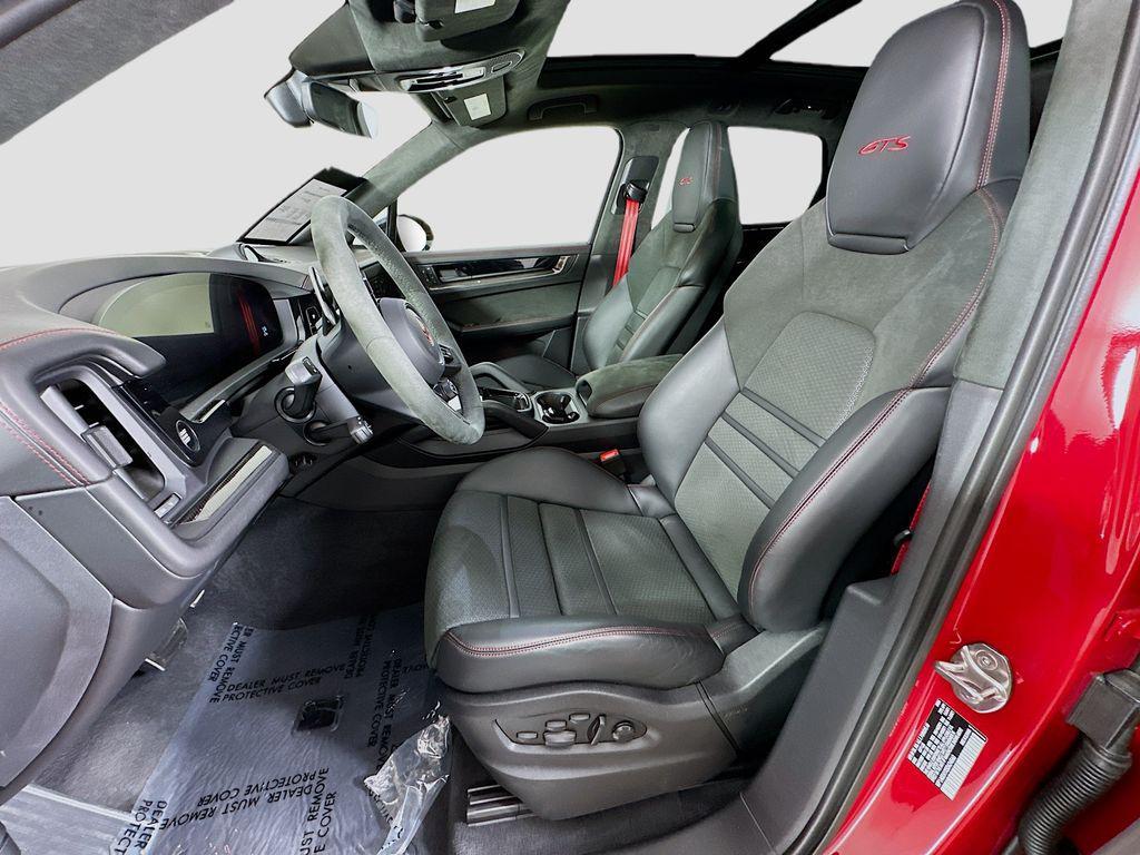new 2025 Porsche Cayenne car, priced at $164,995