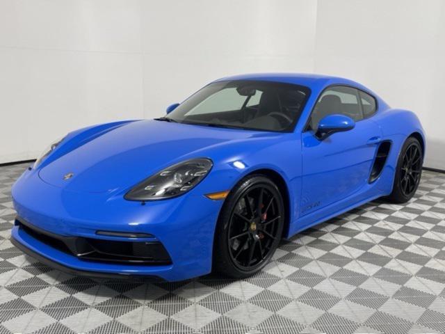 new 2025 Porsche 718 Cayman car