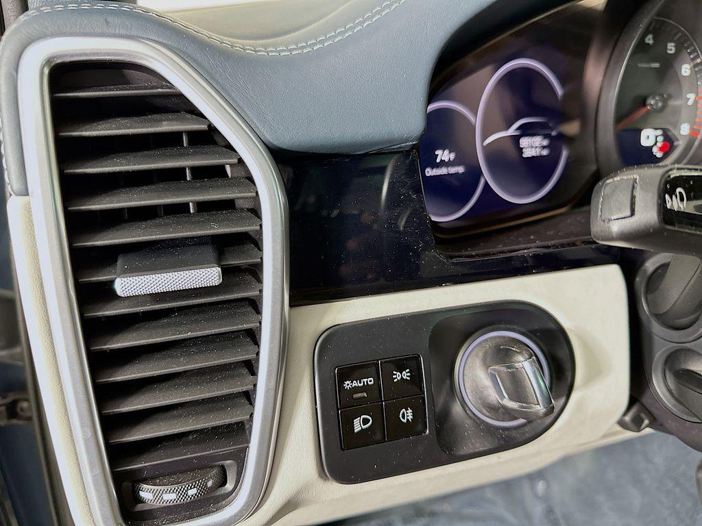 used 2019 Porsche Cayenne car, priced at $29,995