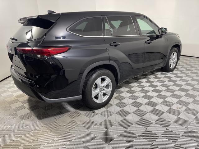 used 2020 Toyota Highlander car, priced at $26,995