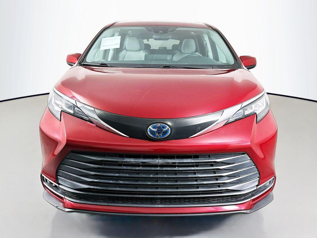 used 2021 Toyota Sienna car, priced at $29,995