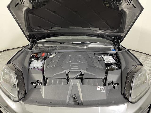 new 2025 Porsche Cayenne car