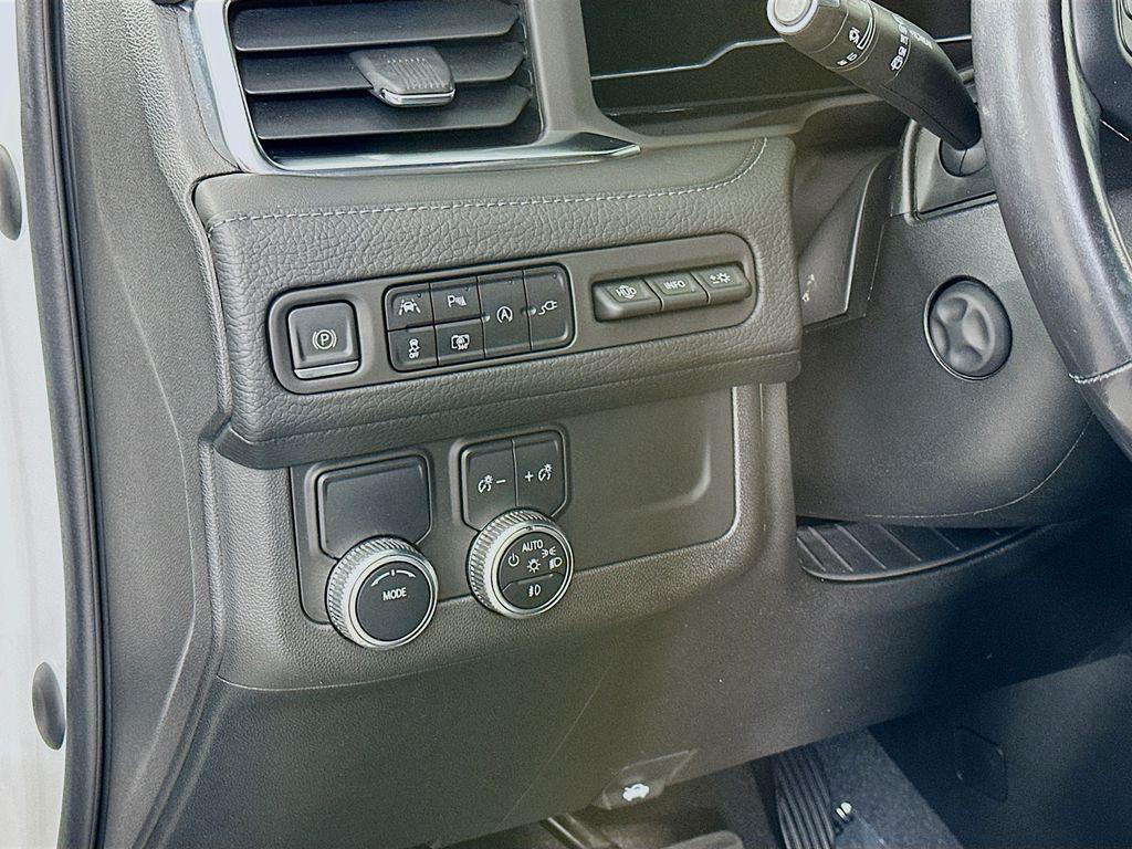 used 2022 GMC Yukon car, priced at $46,413