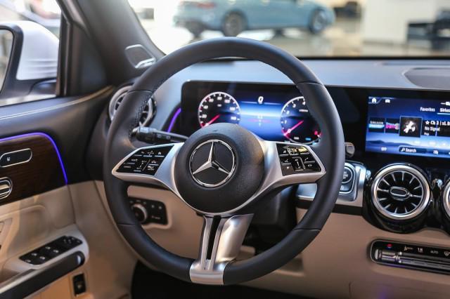 new 2024 Mercedes-Benz GLB 250 car, priced at $52,785