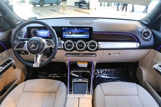 new 2024 Mercedes-Benz GLB 250 car, priced at $52,785