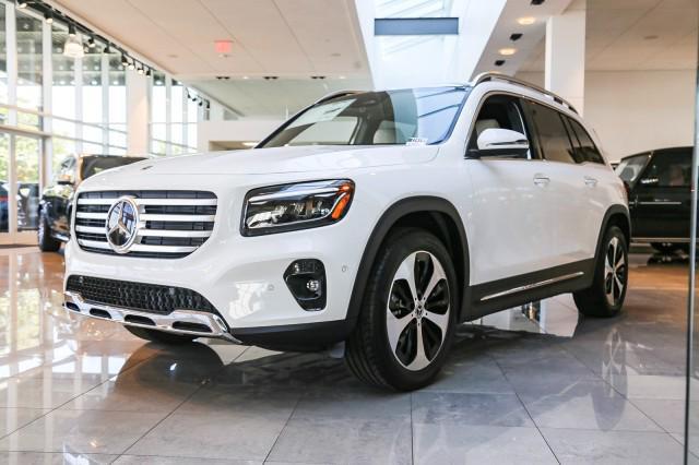 new 2024 Mercedes-Benz GLB 250 car, priced at $52,785