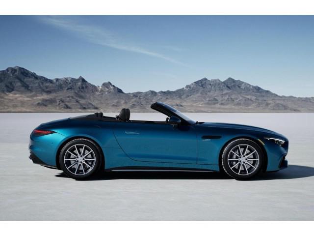 new 2025 Mercedes-Benz AMG SL 43 car, priced at $116,280