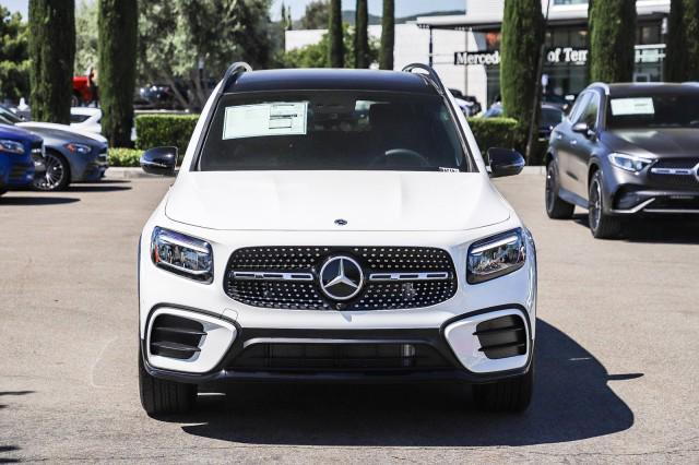 new 2024 Mercedes-Benz GLB 250 car, priced at $54,325