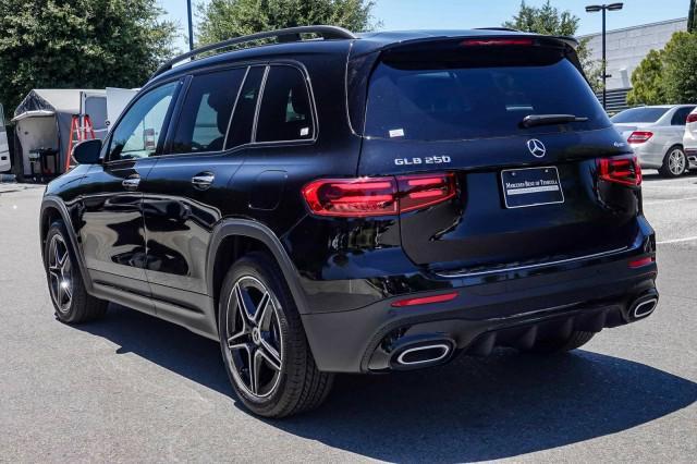 new 2024 Mercedes-Benz GLB 250 car, priced at $54,325