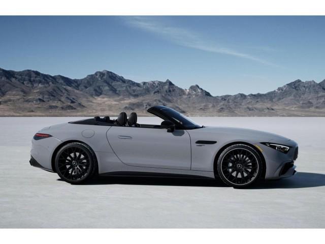 new 2024 Mercedes-Benz AMG SL 43 car, priced at $124,530