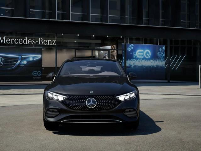 new 2024 Mercedes-Benz EQE 500 car, priced at $89,400