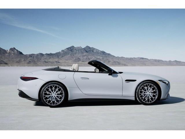 new 2025 Mercedes-Benz AMG SL 43 car, priced at $129,480