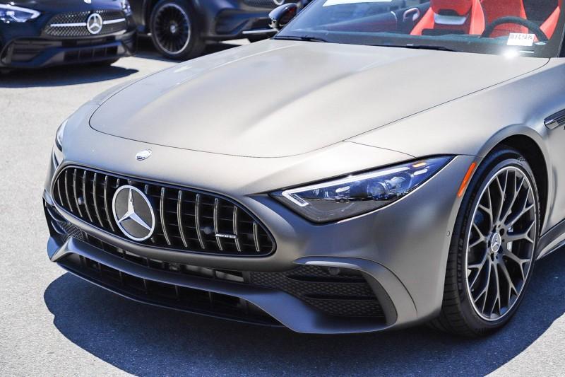 new 2024 Mercedes-Benz AMG SL 43 car, priced at $121,295