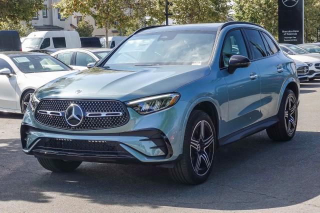 new 2025 Mercedes-Benz GLC 300 car, priced at $61,070