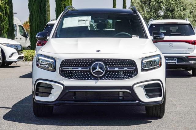 new 2024 Mercedes-Benz GLB 250 car, priced at $52,815
