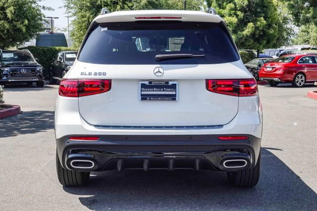 new 2024 Mercedes-Benz GLB 250 car, priced at $52,815