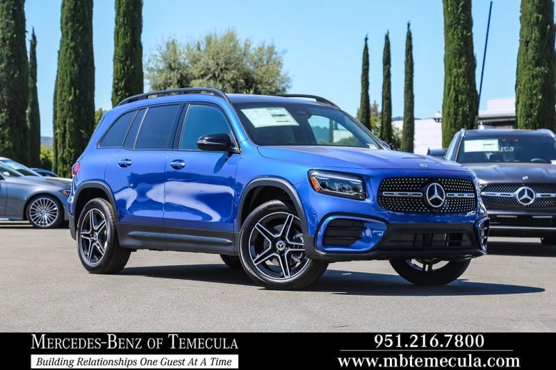 new 2024 Mercedes-Benz GLB 250 car, priced at $53,950