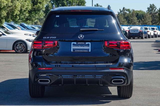 new 2025 Mercedes-Benz GLB 250 car, priced at $50,445