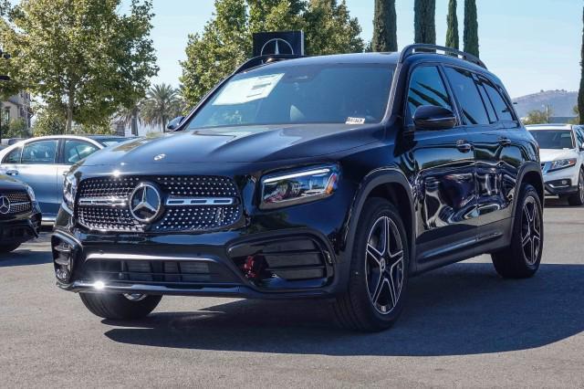 new 2025 Mercedes-Benz GLB 250 car, priced at $50,445