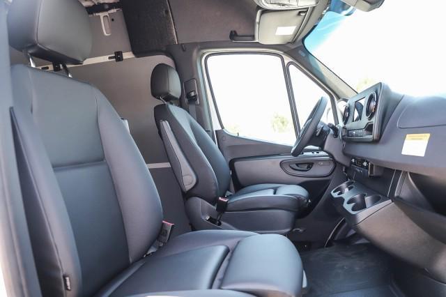 new 2024 Mercedes-Benz Sprinter 2500 car, priced at $64,425