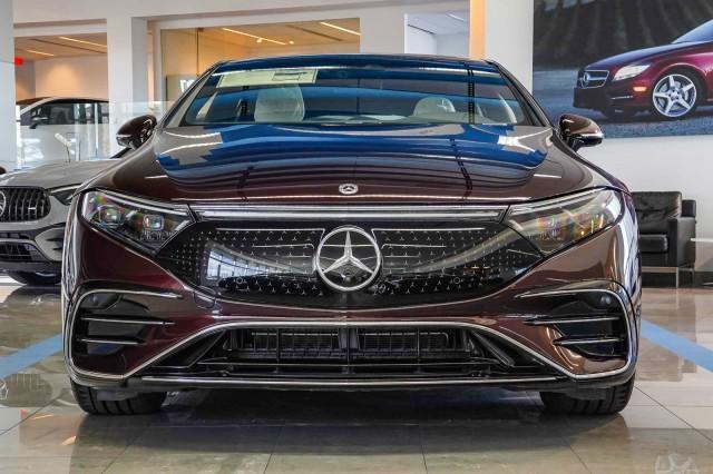 new 2024 Mercedes-Benz EQS 580 car, priced at $152,210