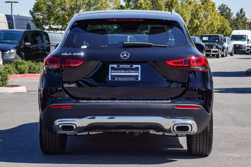 used 2021 Mercedes-Benz GLA 250 car, priced at $33,892