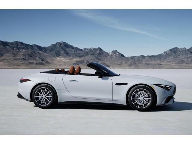 new 2025 Mercedes-Benz AMG SL 43 car, priced at $119,060