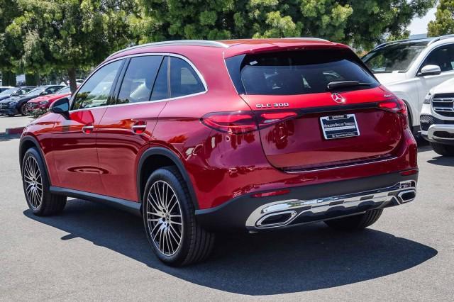 new 2024 Mercedes-Benz GLC 300 car, priced at $59,625