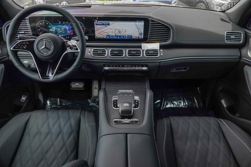 new 2024 Mercedes-Benz Maybach GLS 600 car, priced at $202,900