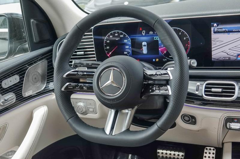 new 2024 Mercedes-Benz GLS 580 car, priced at $117,230