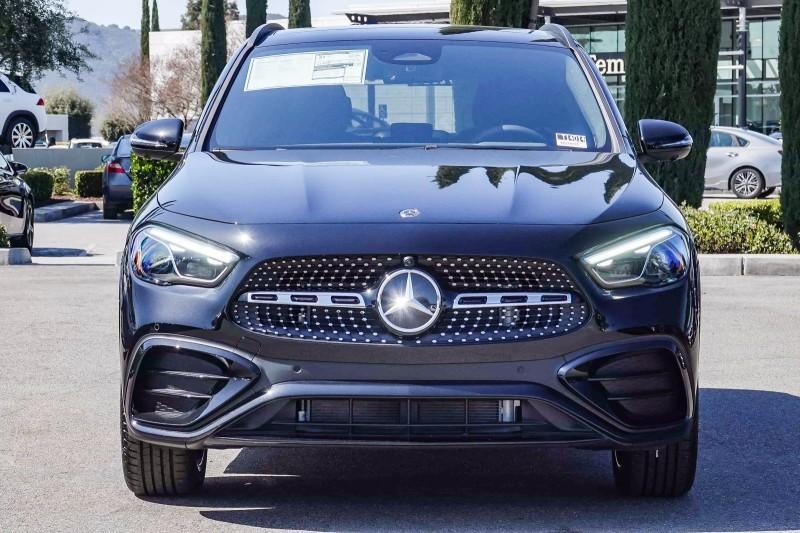 new 2024 Mercedes-Benz GLA 250 car, priced at $57,775
