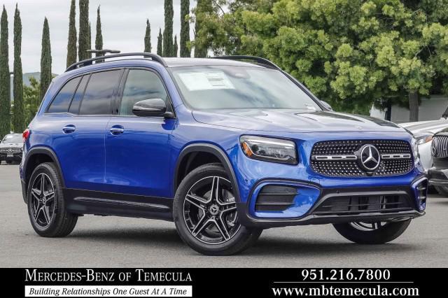 new 2024 Mercedes-Benz GLB 250 car, priced at $53,950