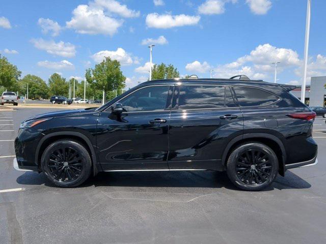 used 2024 Toyota Highlander car, priced at $41,524