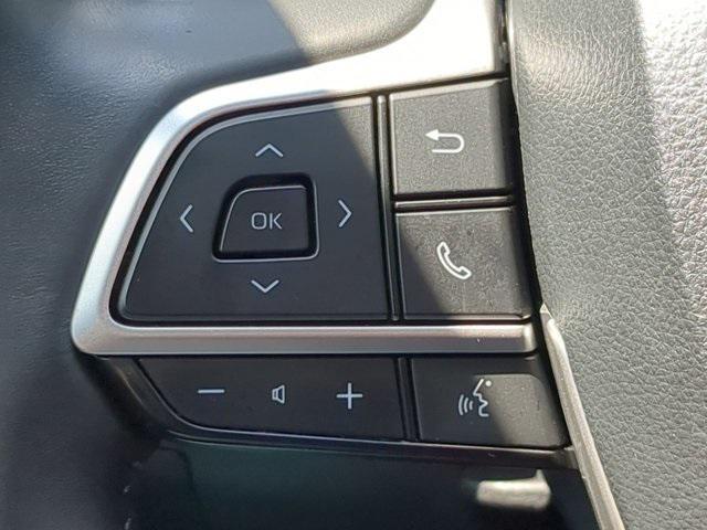 used 2024 Toyota Highlander car, priced at $41,524