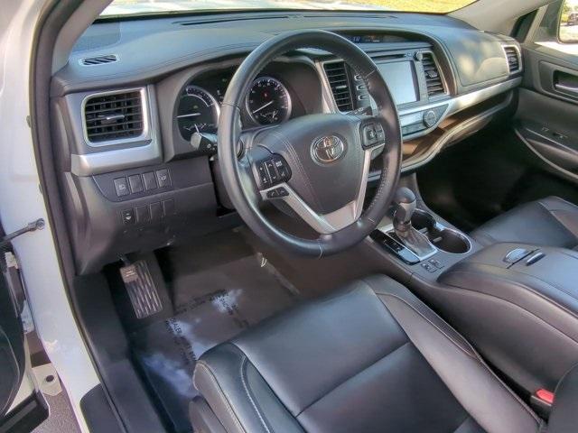 used 2018 Toyota Highlander Hybrid car, priced at $21,496