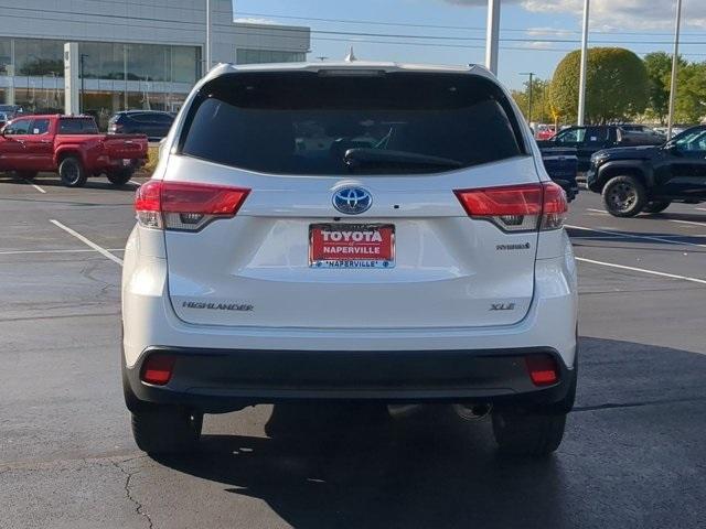 used 2018 Toyota Highlander Hybrid car, priced at $21,496