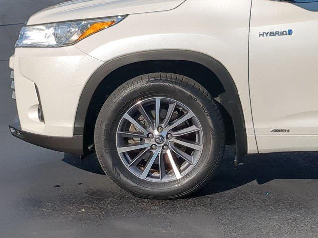 used 2018 Toyota Highlander Hybrid car, priced at $19,843
