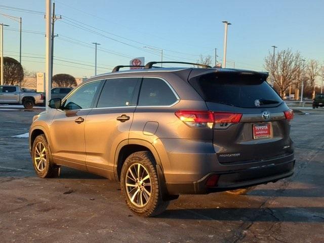 used 2018 Toyota Highlander car, priced at $23,588