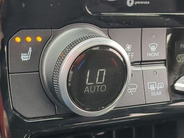 used 2020 Toyota Highlander car, priced at $32,588
