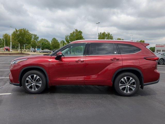 used 2020 Toyota Highlander car, priced at $32,588