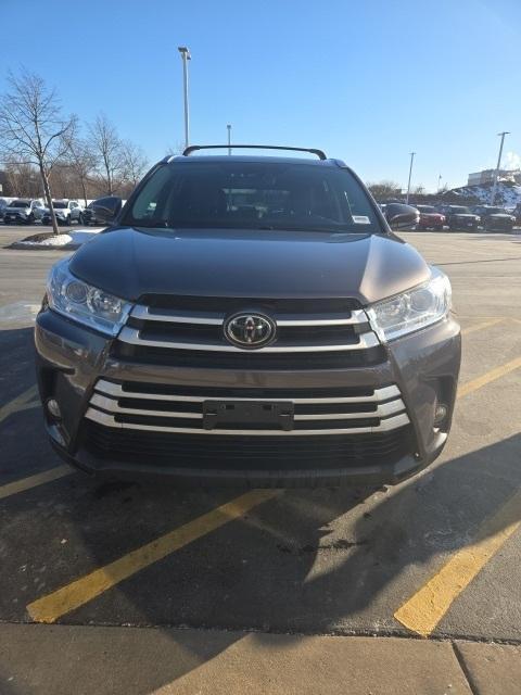 used 2017 Toyota Highlander car, priced at $23,302