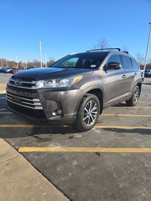 used 2017 Toyota Highlander car, priced at $23,302