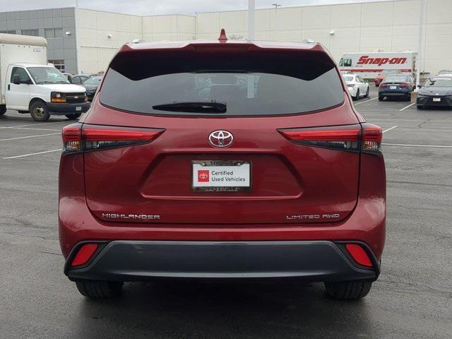 used 2022 Toyota Highlander car, priced at $35,200