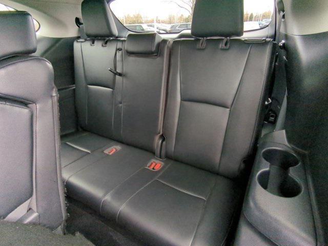 used 2022 Toyota Highlander car, priced at $35,200