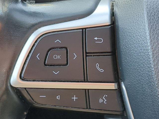 used 2023 Toyota Highlander car, priced at $33,790