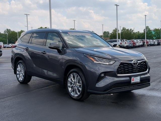 used 2024 Toyota Highlander car, priced at $48,388