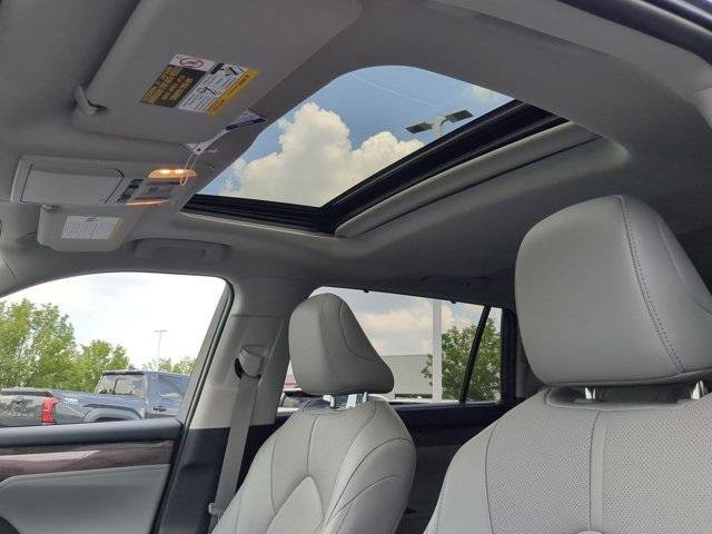 used 2024 Toyota Highlander car, priced at $48,388
