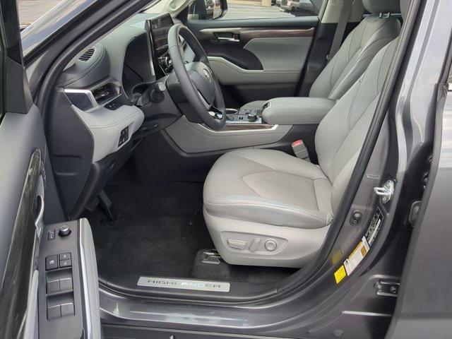used 2024 Toyota Highlander car, priced at $48,388