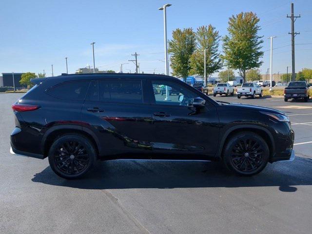 used 2023 Toyota Highlander car, priced at $35,469
